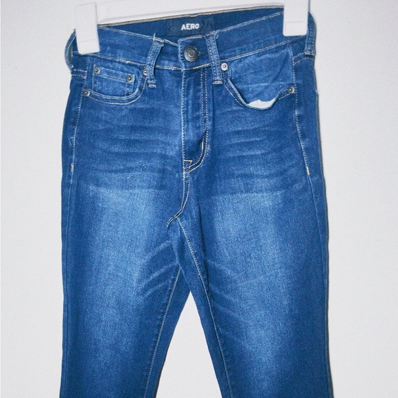 Aéropostale Stretchy High-Rise Jegging - Picture 2 of 10